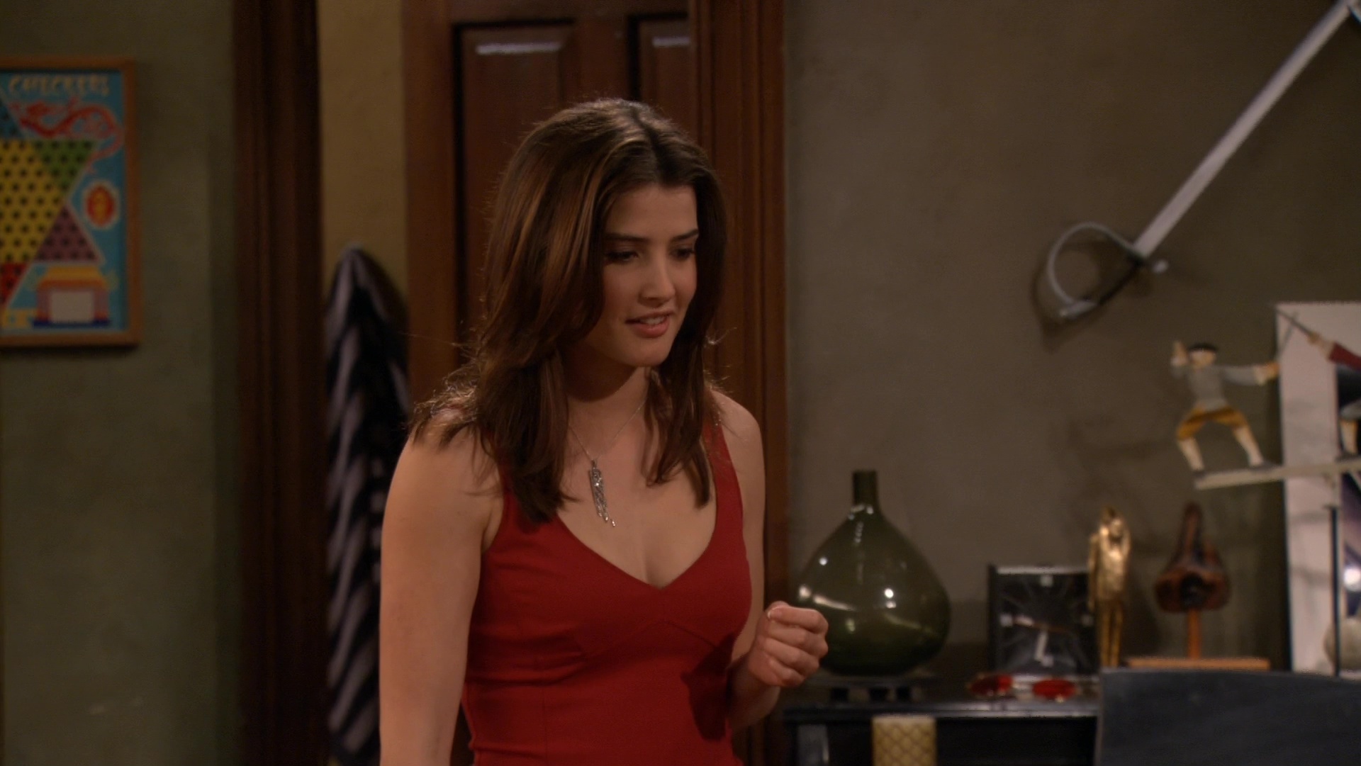 Alyson Hannigan,Cobie Smulders @ How I Met Your Mother S1E19 (2).jpg