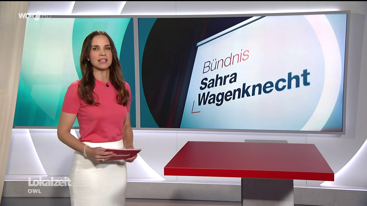 Kristina Sterz - °WDR Lokalzeit OWL° 11.06.2024 - 107X Caps_25.png