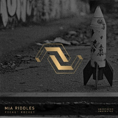  Mia Riddles - Pocket Rocket (2024) 