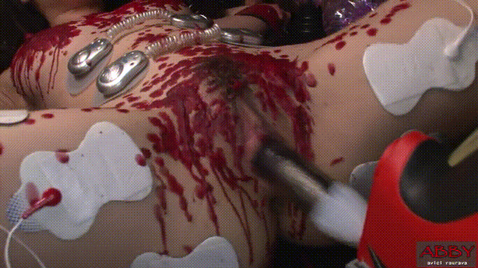 ❤️❤️❤️黑絲開襠學妹女的進房間就換上開檔黑絲男友也迫不及待無套插入她騷穴學妹技術真是一流