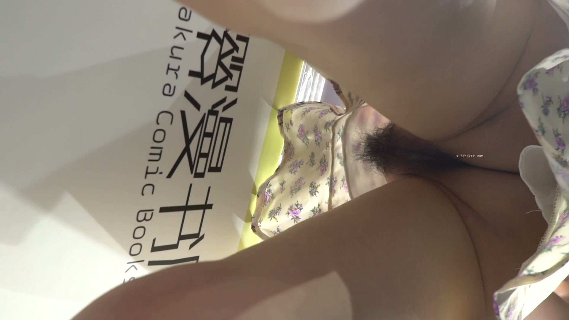 Upskirt No Panties – Asia Girl No.51