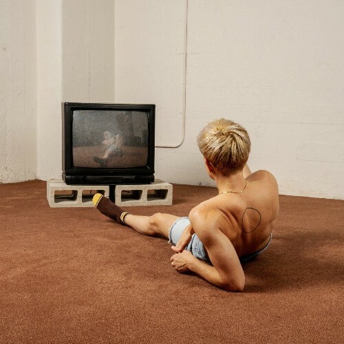  Mae Martin - I'm A TV (2025) 