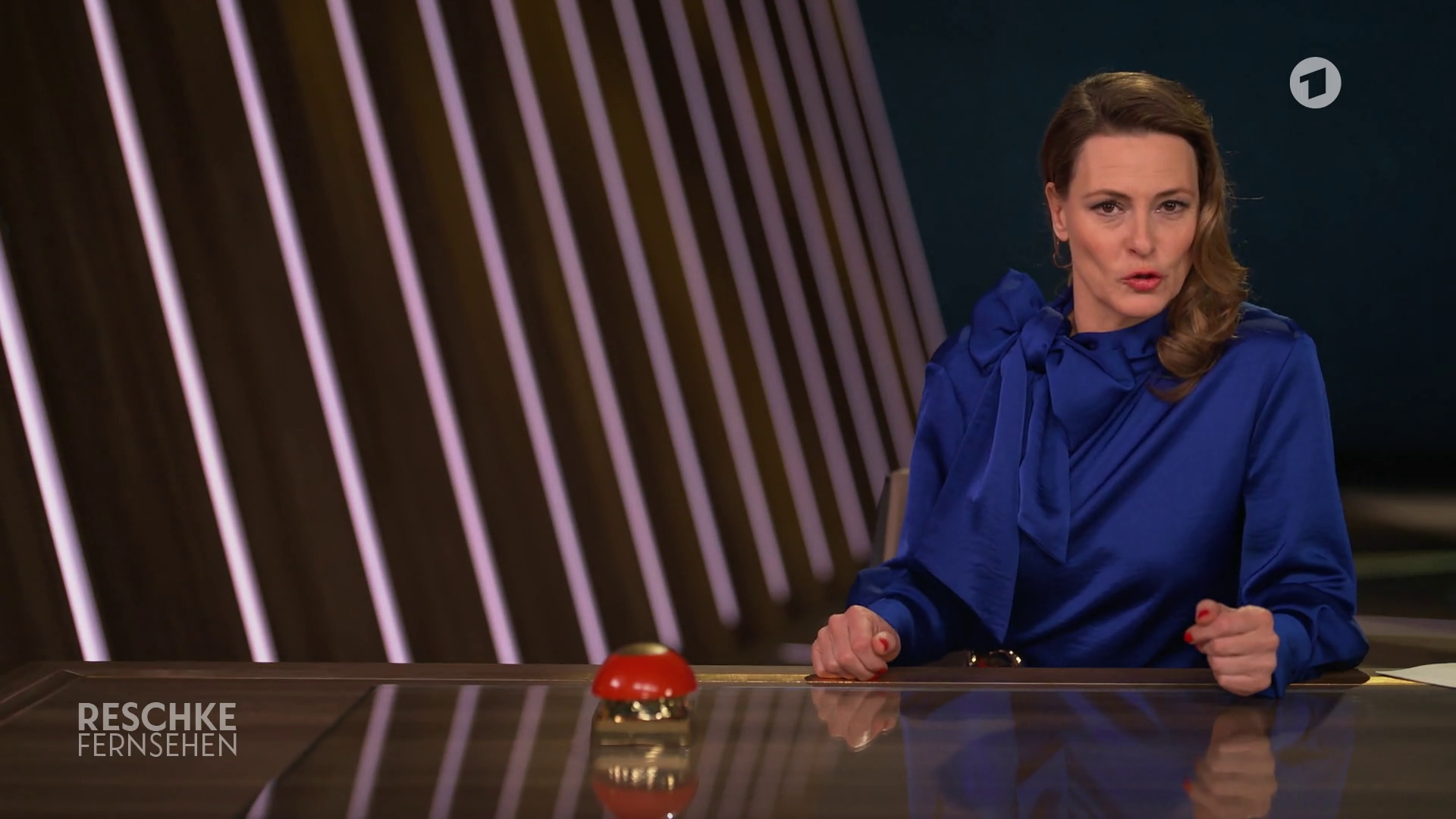 Anja Reschke - °ARD RESCHKE FERNSEHEN° 15.02.2024 - 136X Caps_119.png