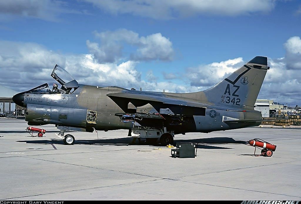 ME14XKT8_o.jpg