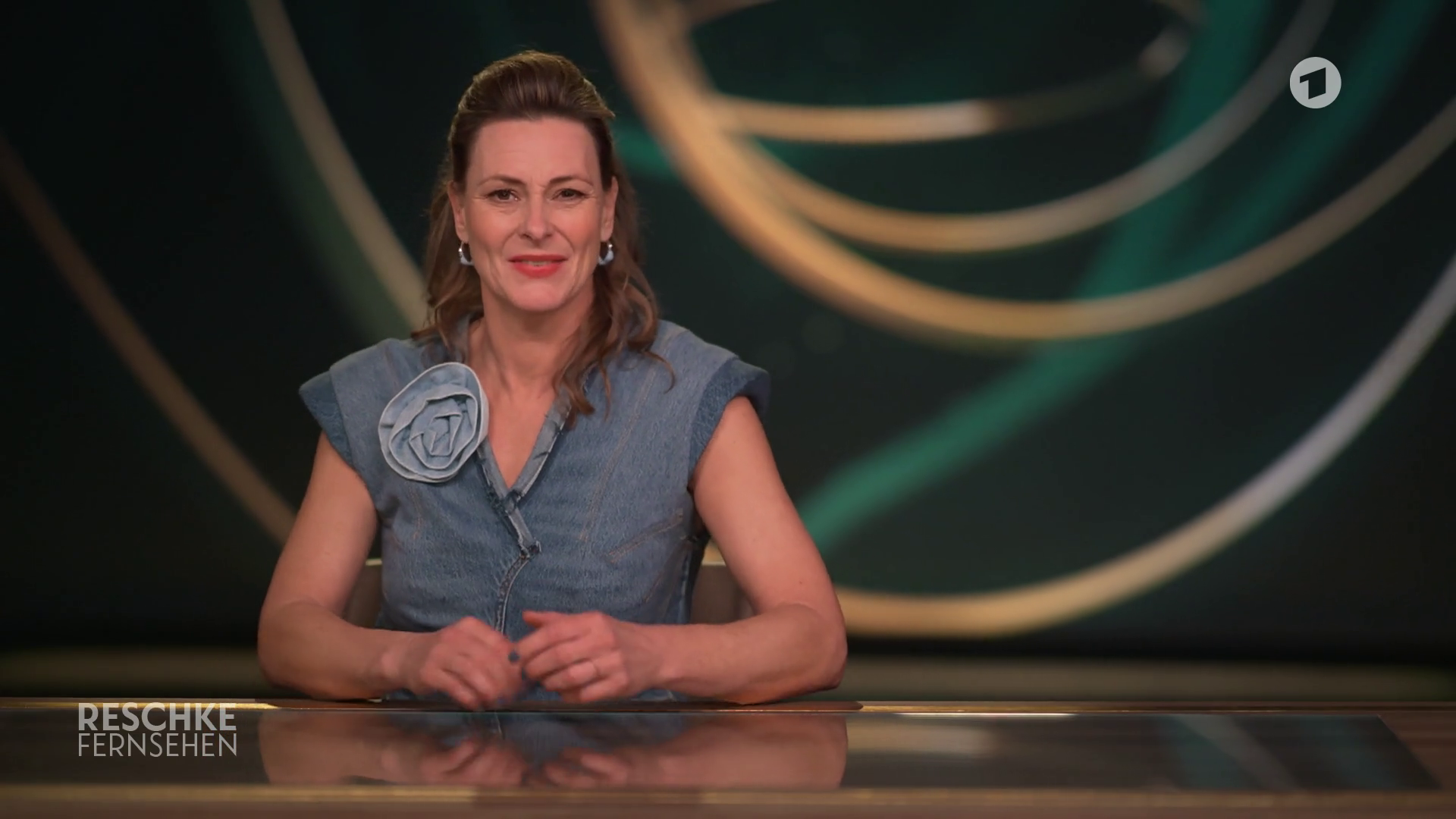 Anja Reschke & Esther Schweins - °ARD RESCHKE FERNSEHEN° 22.02.2024 - 168X Caps_24.png