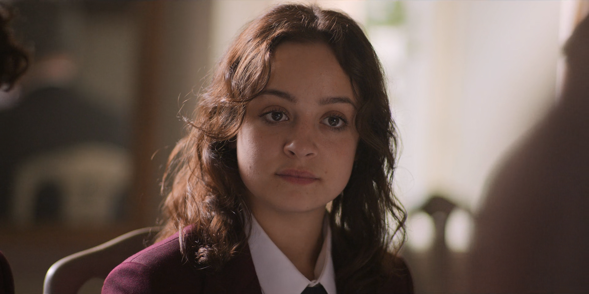 Young Royals (2021) - S01E03 - Episode 3 (1080p NF WEB-DL x265 Silence).mkv_20240209_183341.158.png