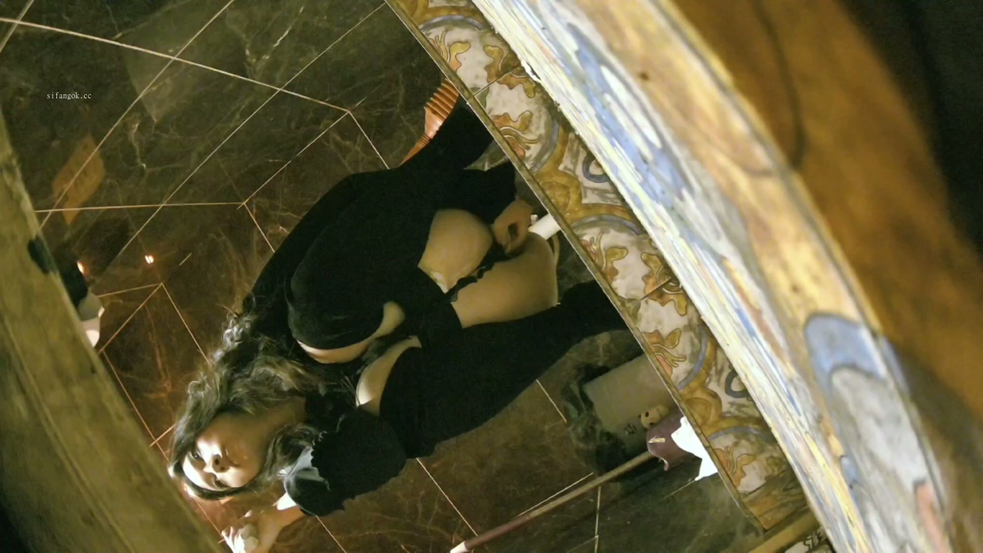 Shanghai Shopping Center Mall Toilet No.6