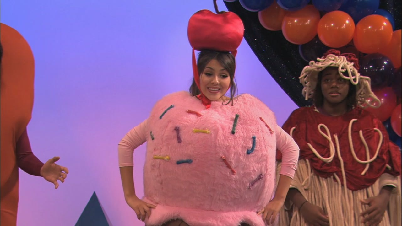 victoriajustice victorious115 okamicaps_155.JPG