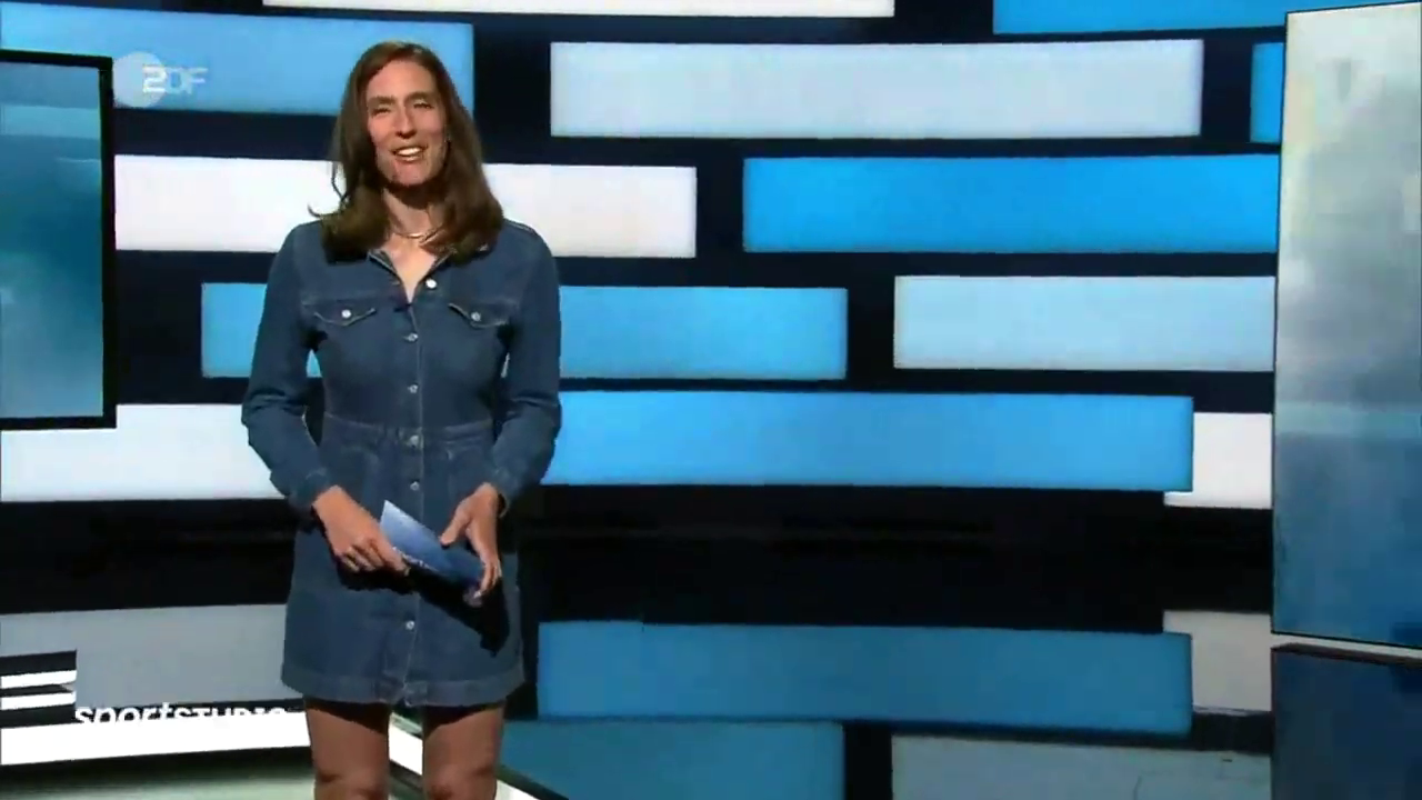 Andrea Petkovic - °ZDF sportSTUDIO reportage° 11.06.2023 - 69X Caps_69.png