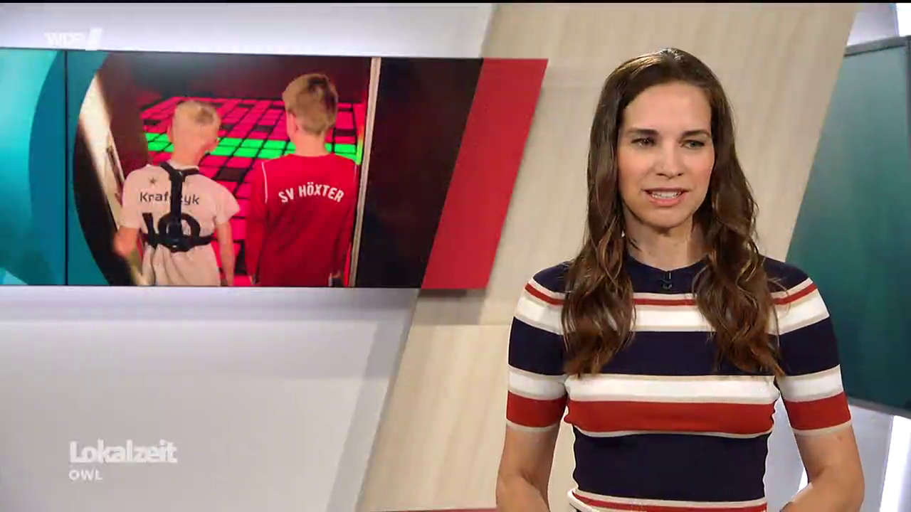 Kristina Sterz - °WDR Lokalzeit OWL° 17.06.2024 - 116X Caps_95.png