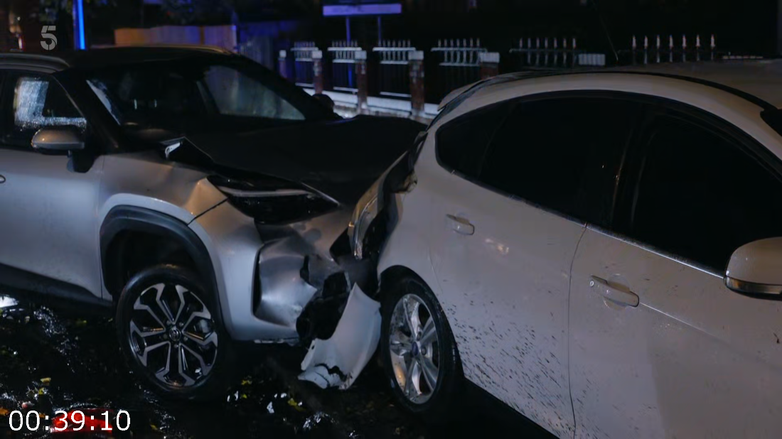 [Image: ME17UYCB_o.png]