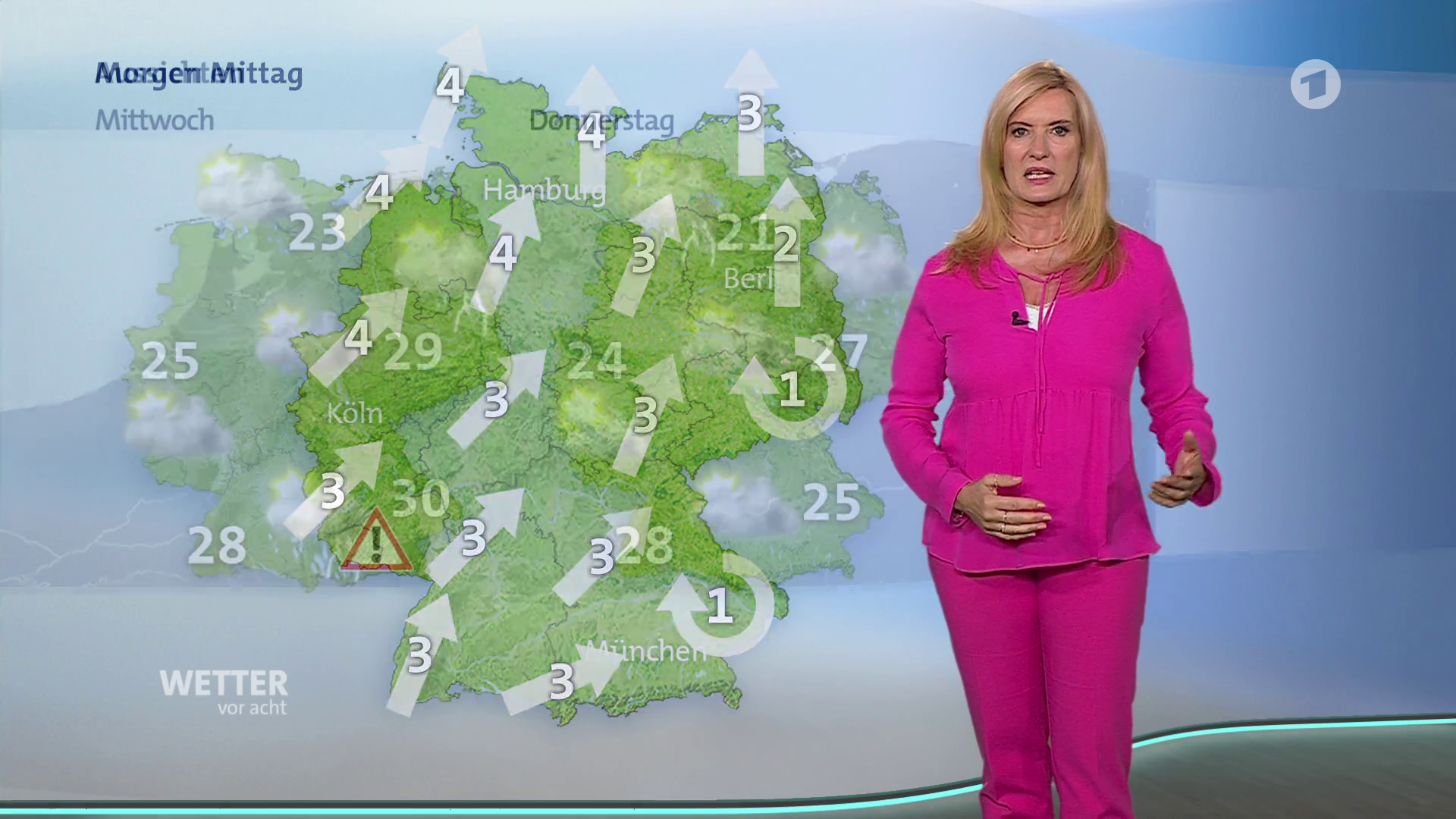 Claudia Kleinert - °ARD Wetter vor acht° 10.07.2023 - 93X Caps_75.png