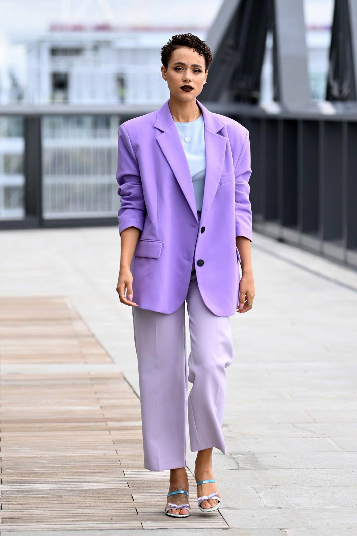 nathalie-emmanuel-attends-a-photocall-for-her-new-film-the-invitation-in-london-uk-230822_10.jpg