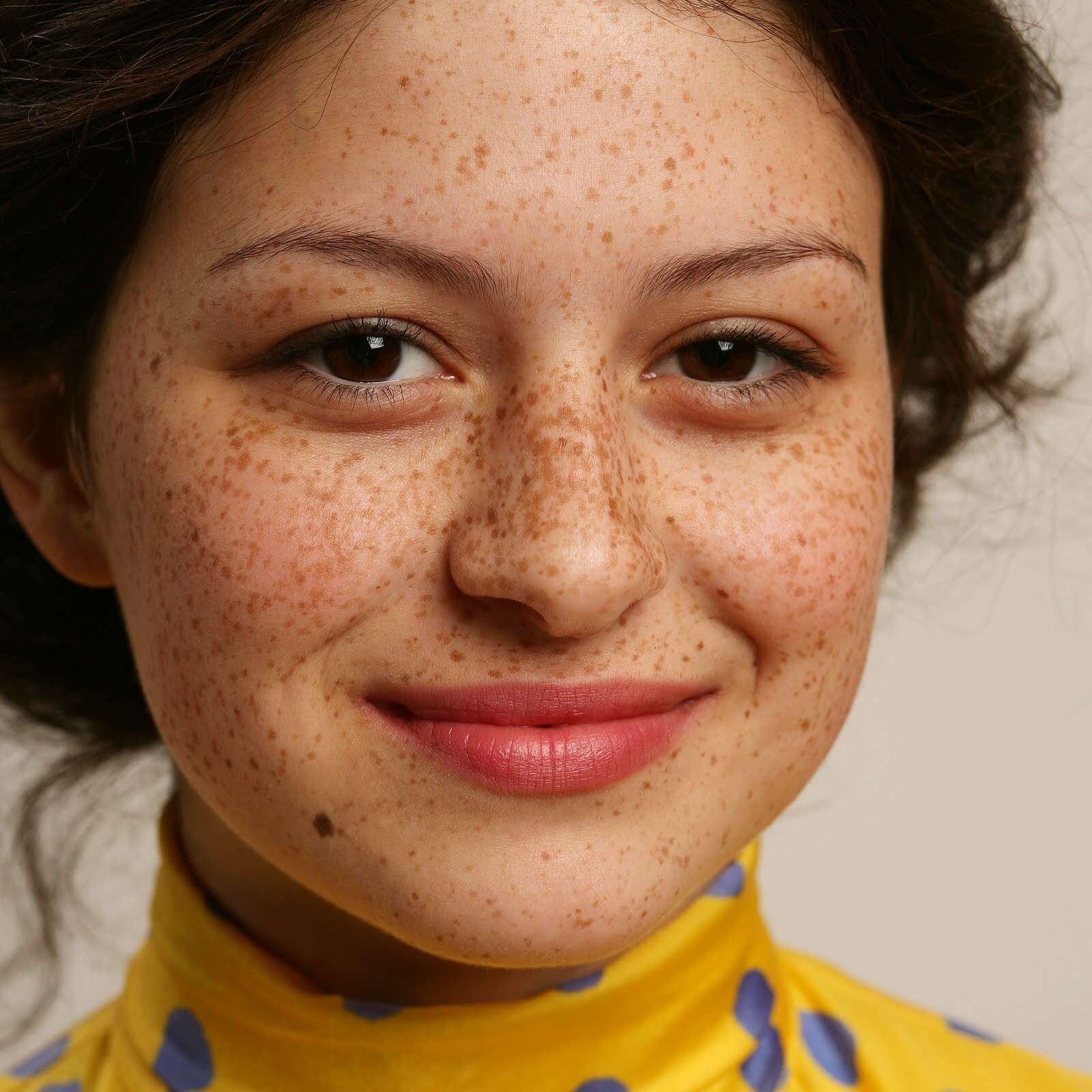 Alia Shawkat - 2008 Portrait Studio (9).jpg