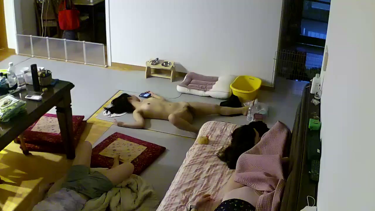 Asian Home Voyeur – Hacked IP Camera No.19