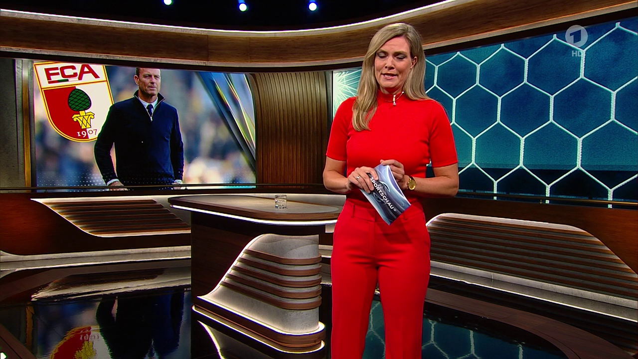Julia Scharf - °ARD SPORTSCHAU° 15.10.2023 - 122X Caps_114.png