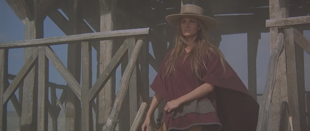 raquelwelch hanniecaulder okamicaps_213.jpg