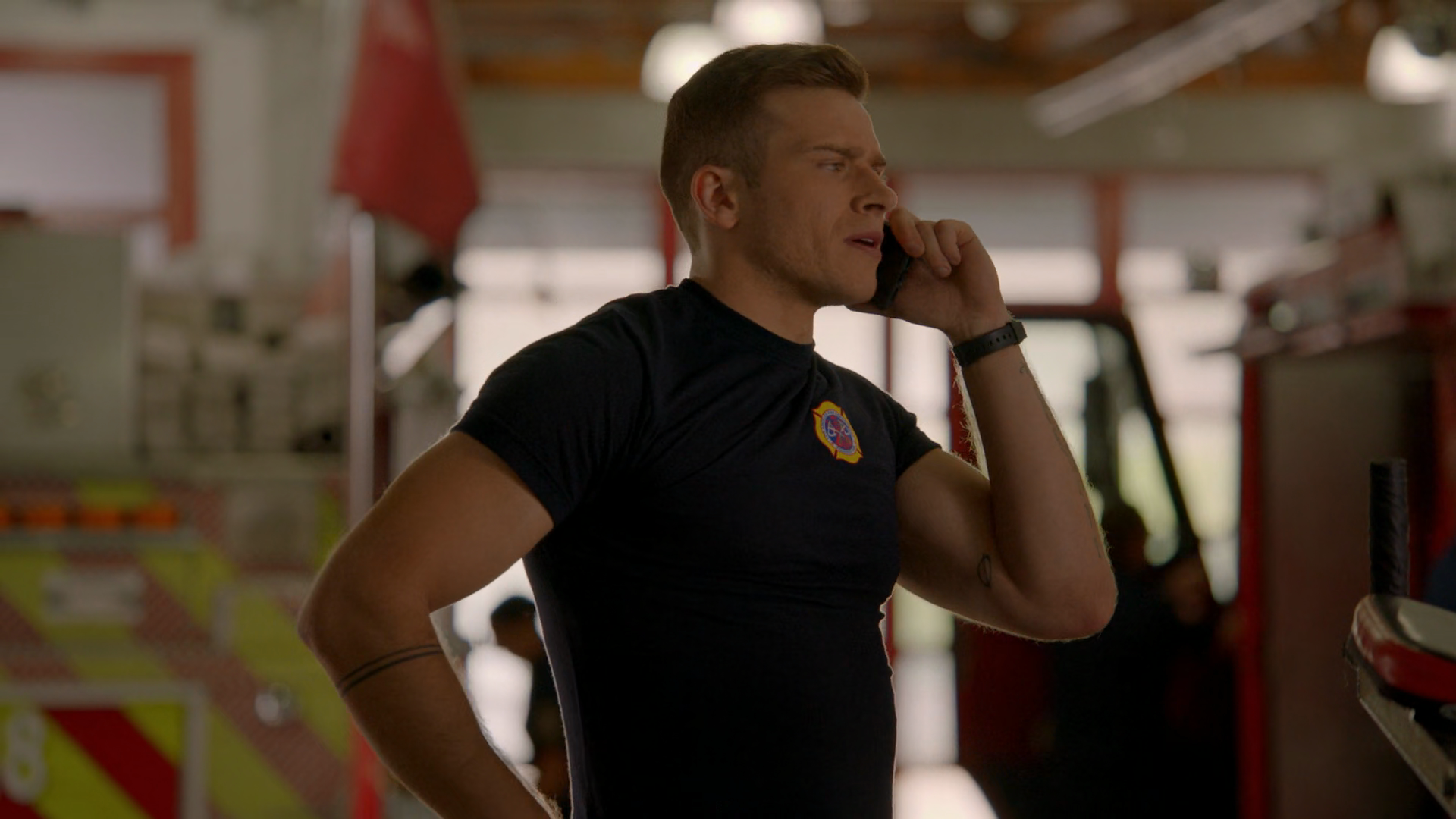 9-1-1.S01E02.1080p.WEBRip.x265-RARBG.mp4_20240414_233104.460.png