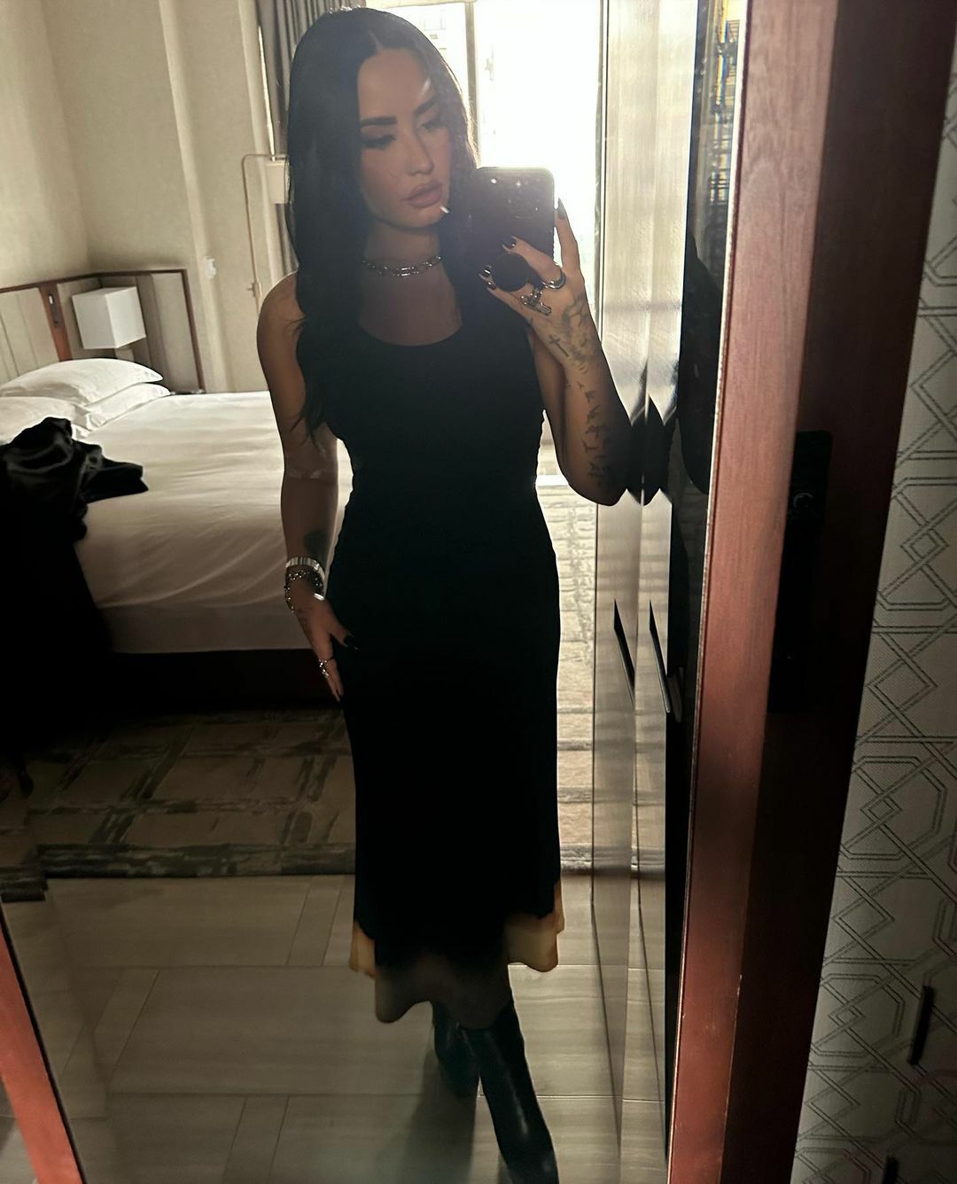 ddlovato_378614011_992830225333712_8206419347935081601_n.jpg