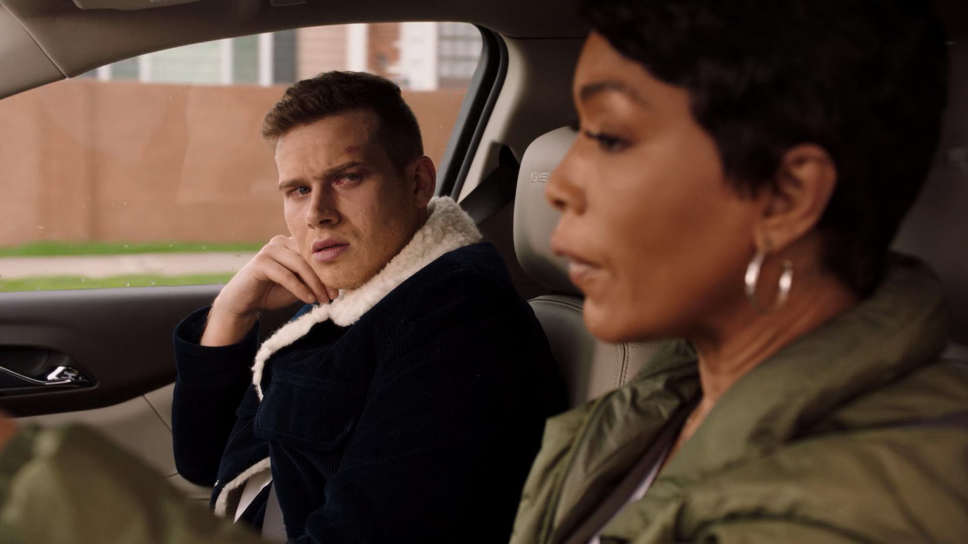 9-1-1.S02E13.1080p.WEBRip.x265-RARBG.mp4_20240428_151949.212.png