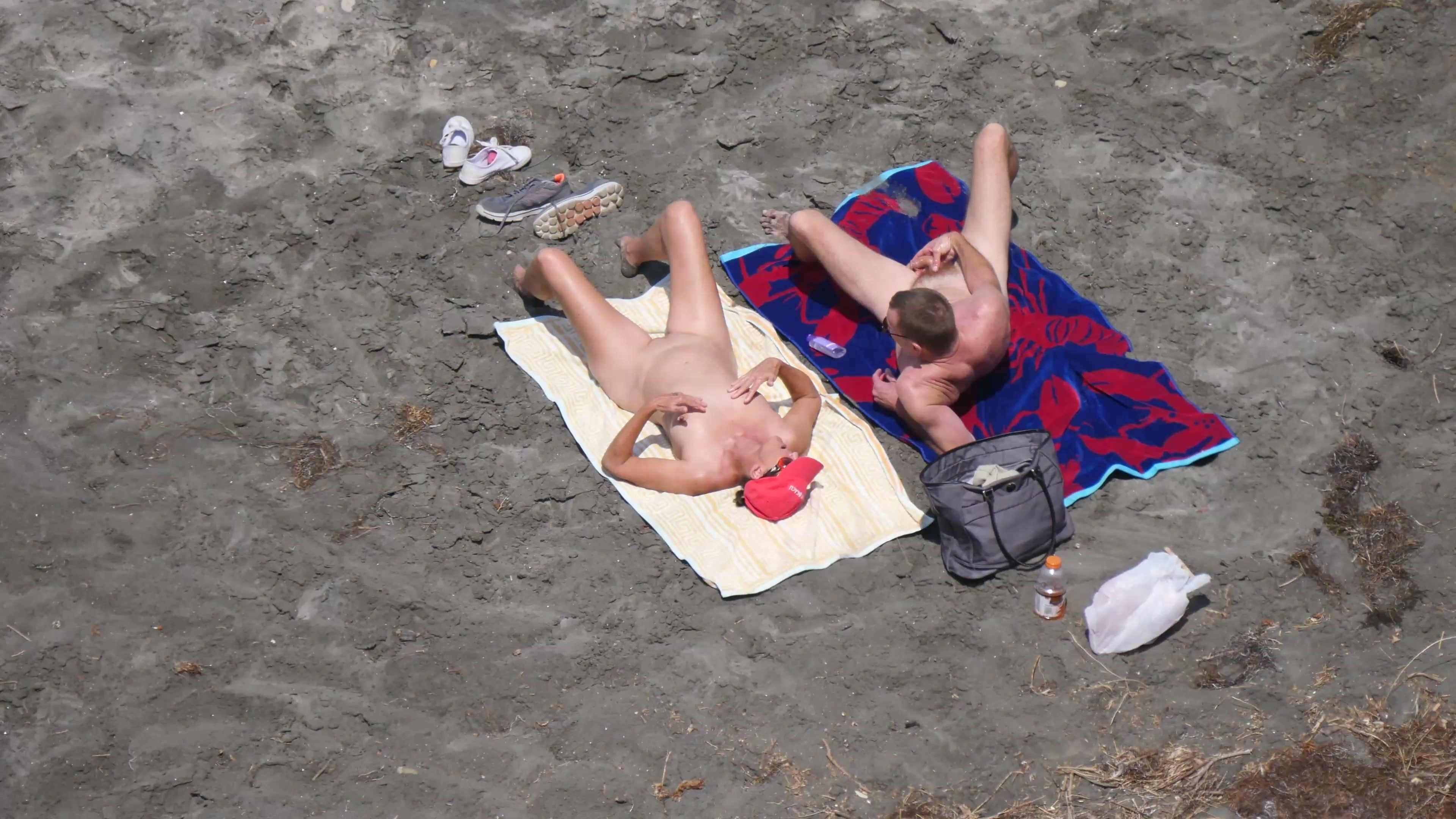 Nude Beach – Fun And Game No.40