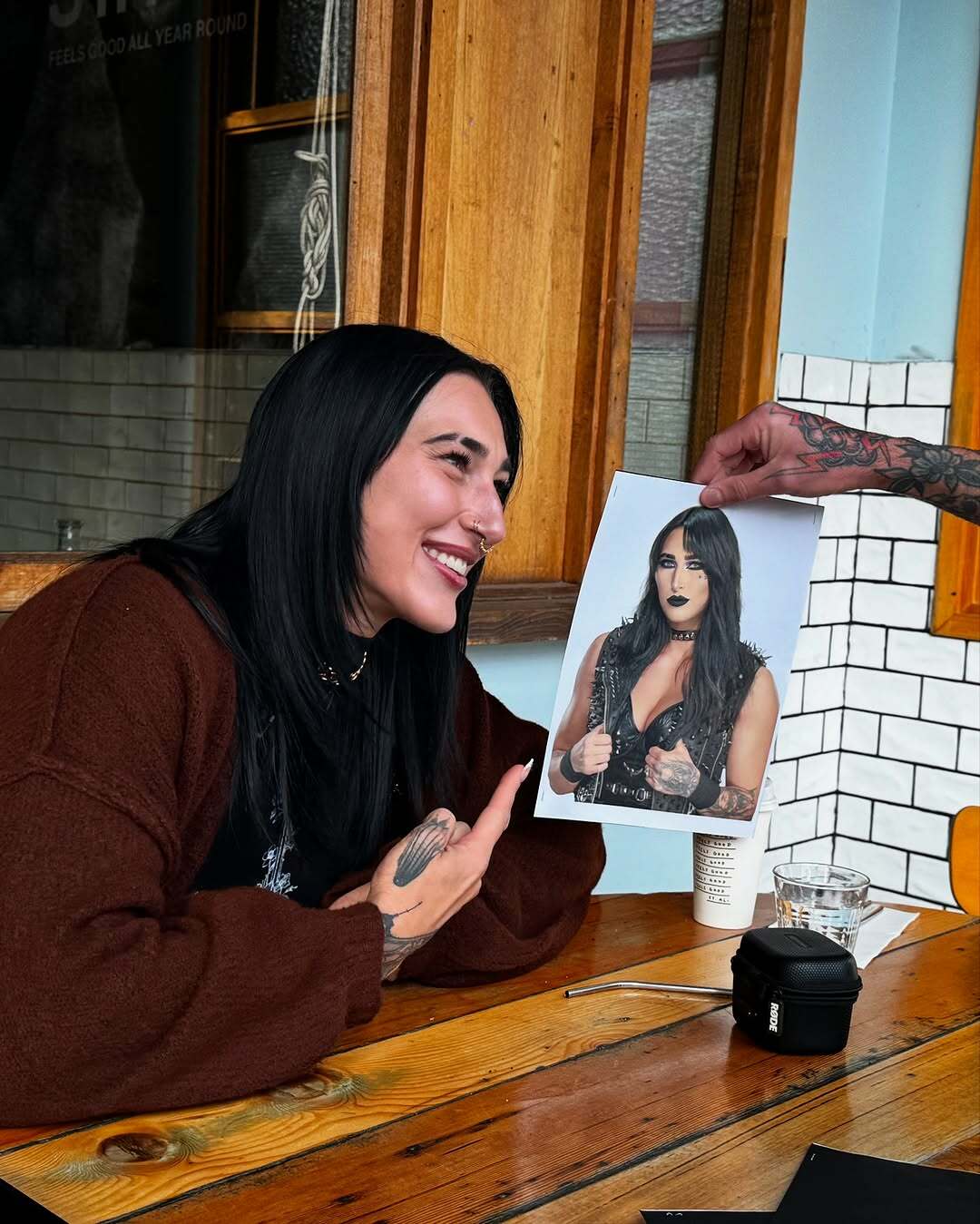 ME11QR06_o.jpg
