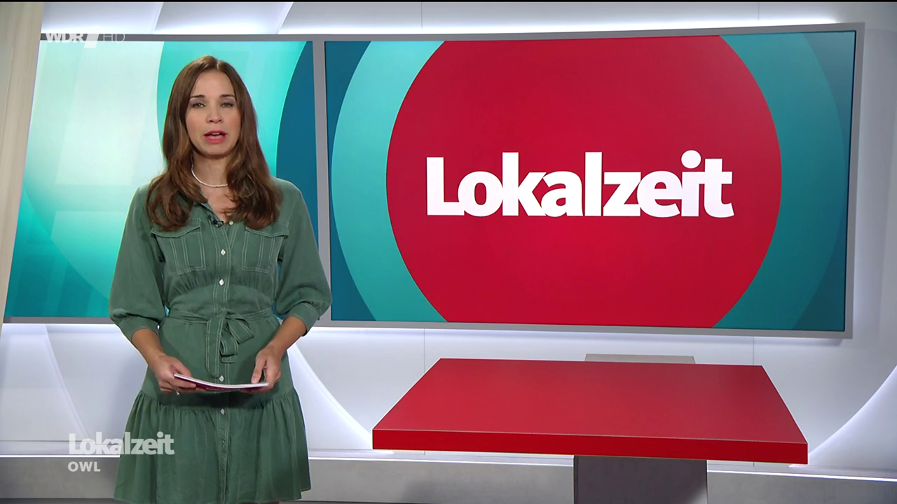Kristina Sterz - °WDR Lokalzeit OWL° 18.08.2023 - 176X Caps_11.png