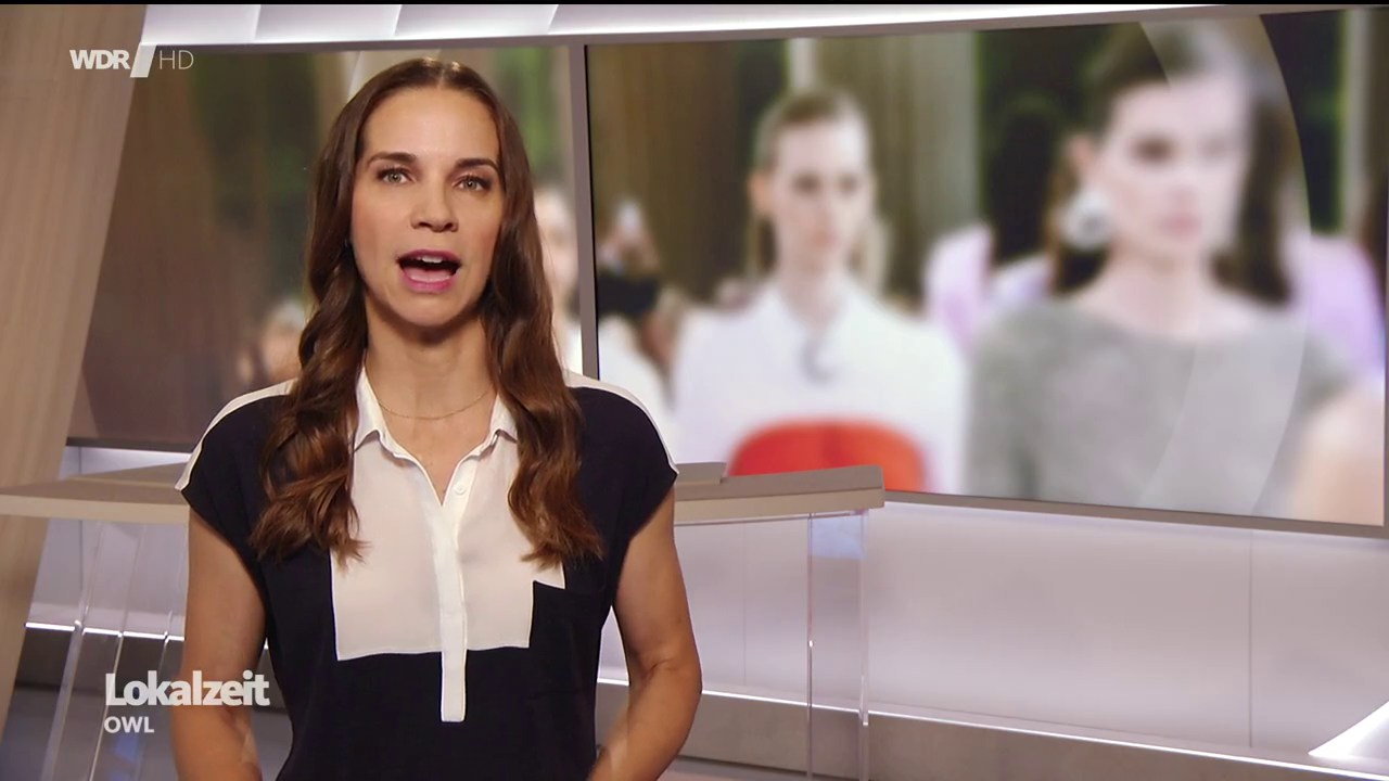 Kristina Sterz - °WDR Lokalzeit OWL° 22.07.2024 - 122X Caps_49.png