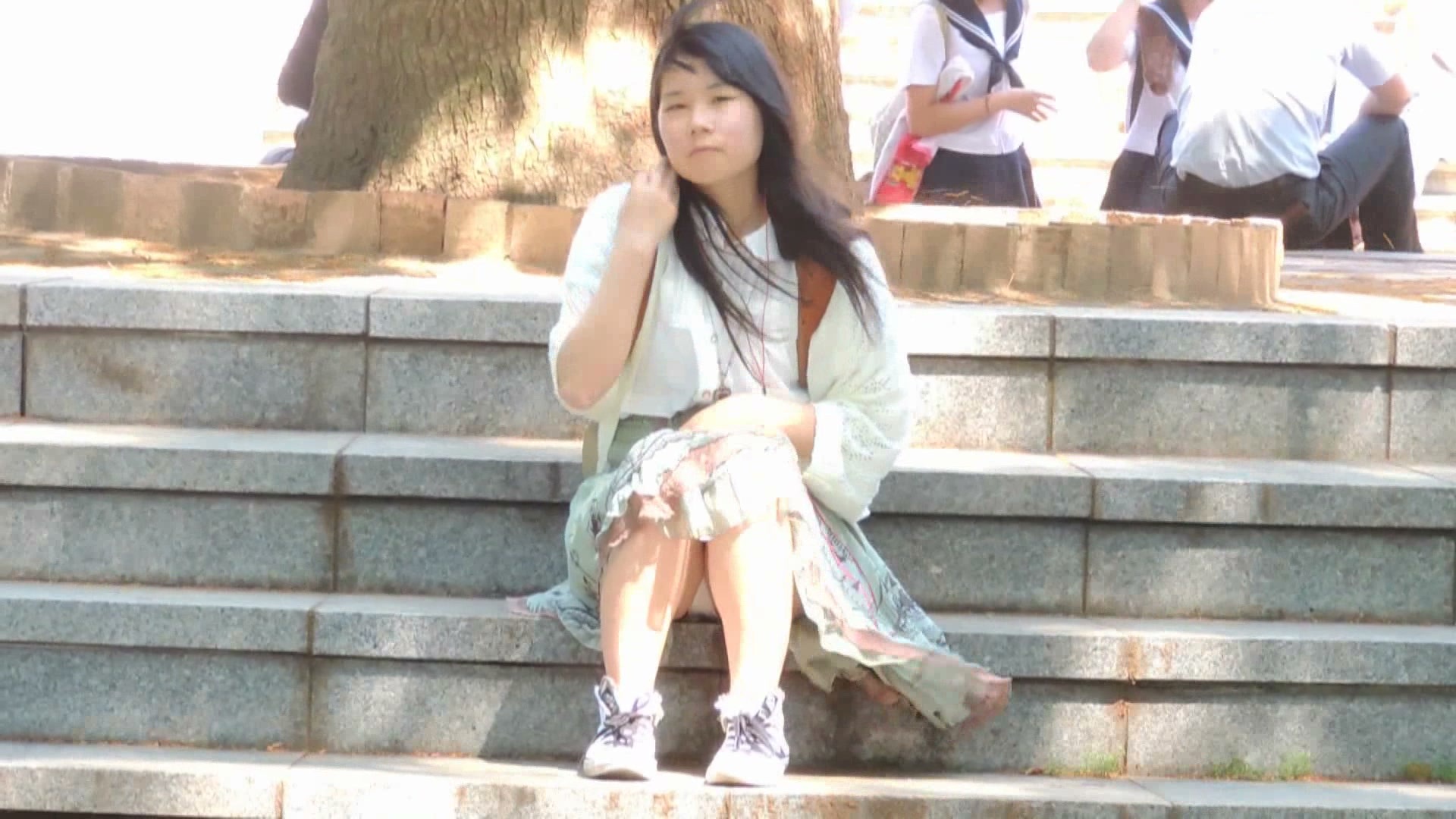 Accidental Sitting Upskirt – Asia No.58