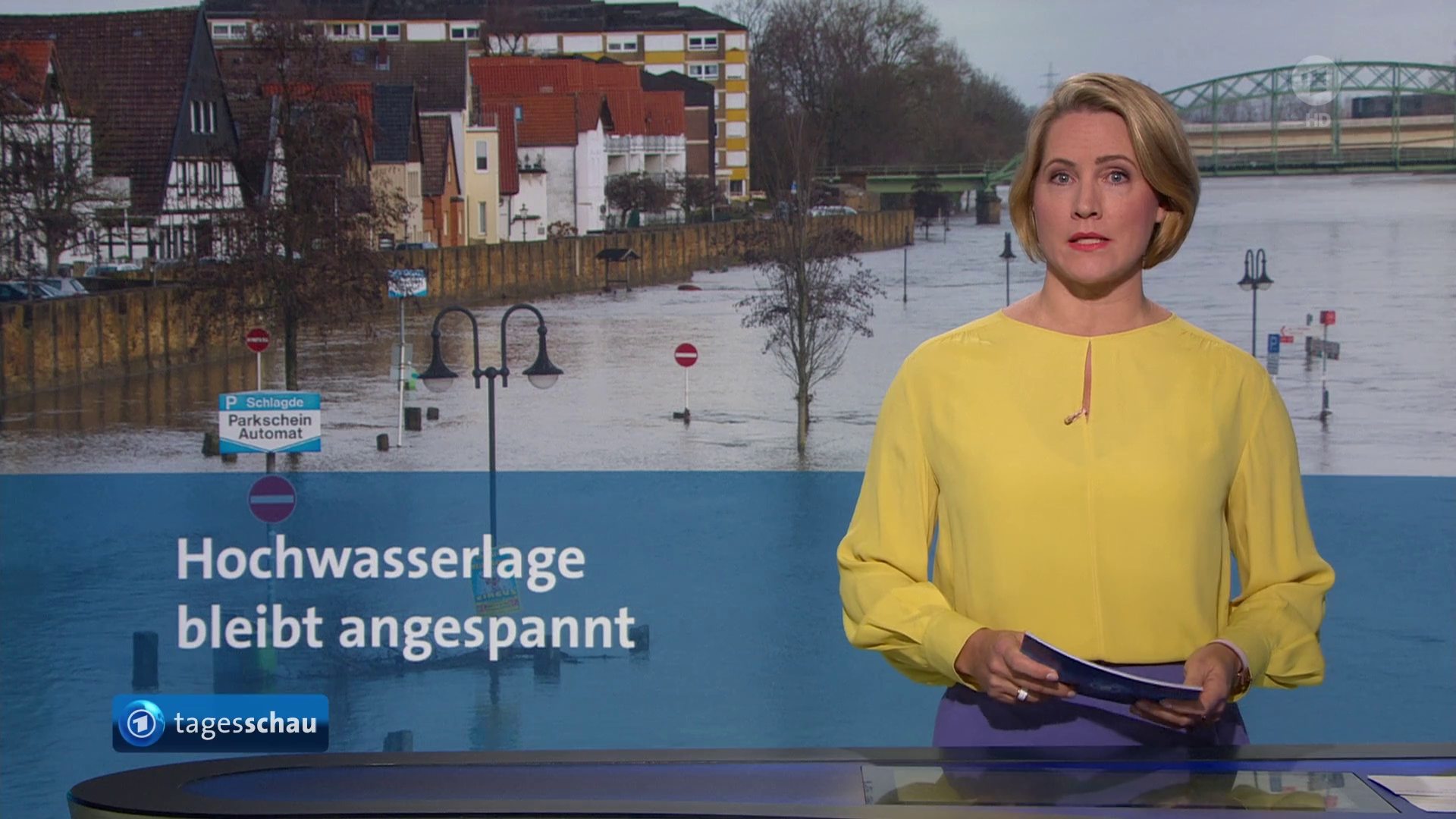 Judith Rakers - °DasErste tagesschau° 30.12.2023 - 89X Caps_12.png